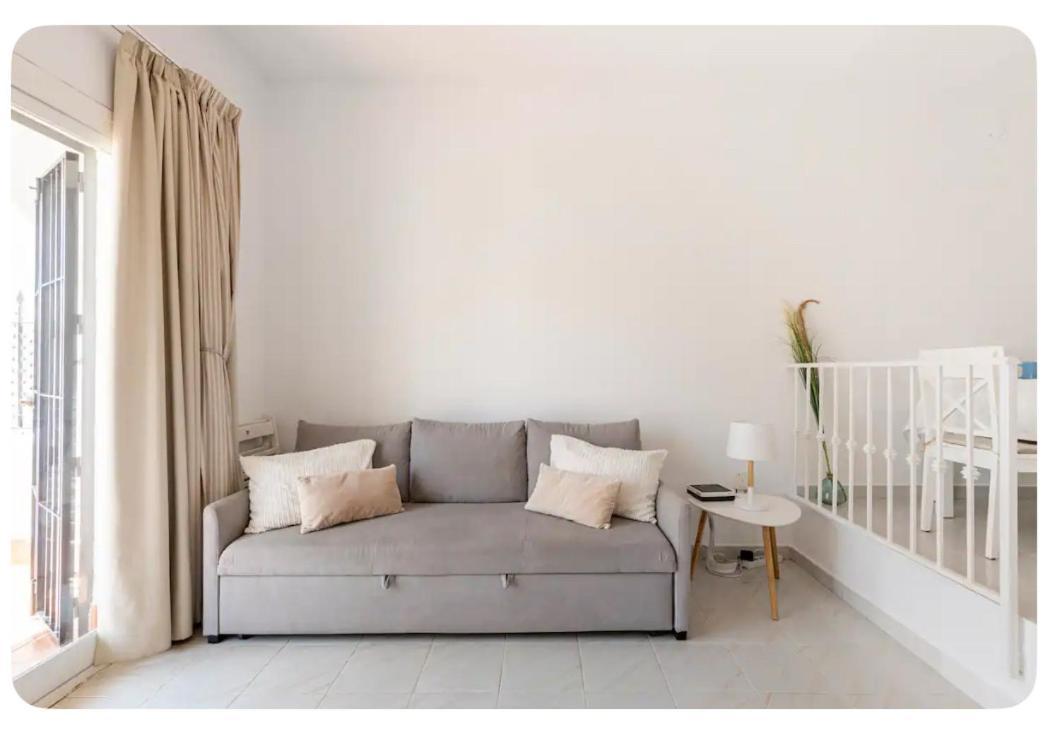 La Casa En La Carihuela Playa A 4 Minutos A Pie Villa Torremolinos Luaran gambar