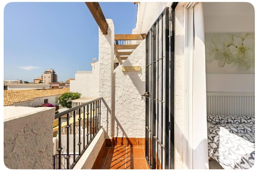 La Casa En La Carihuela Playa A 4 Minutos A Pie Villa Torremolinos Luaran gambar