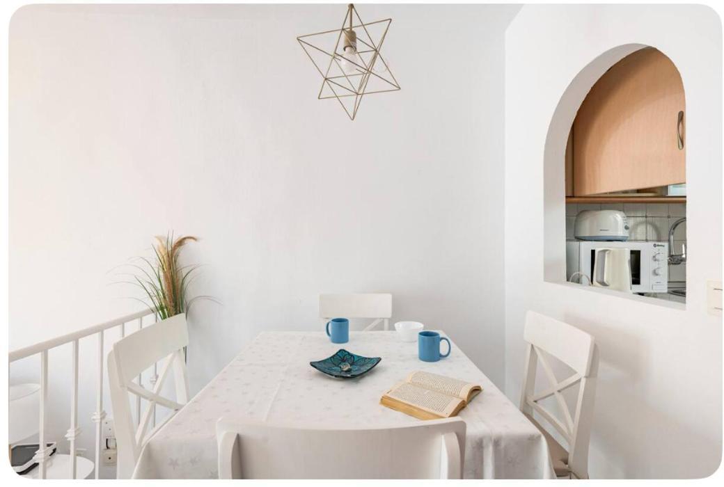 La Casa En La Carihuela Playa A 4 Minutos A Pie Villa Torremolinos Luaran gambar